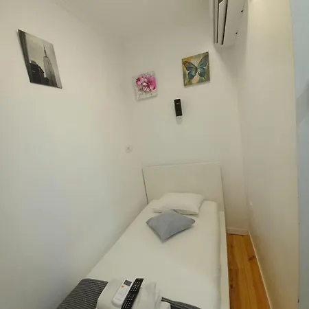 Apartamento Bernardim Ribeiro - 4ª Andar Habitación en casa particular Lisboa