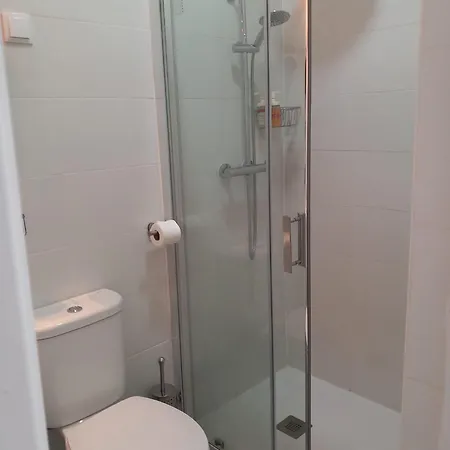 Apartamento Bernardim Ribeiro - 4ª Andar Ubytování v soukromí *