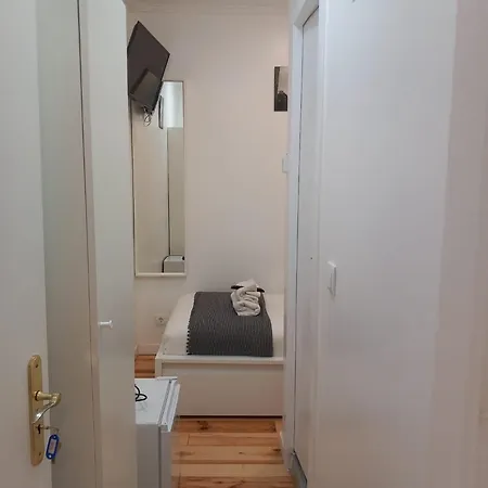 Apartamento Bernardim Ribeiro - 4ª Andar *