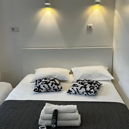 Apartamento Bernardim Ribeiro - 4ª Andar *