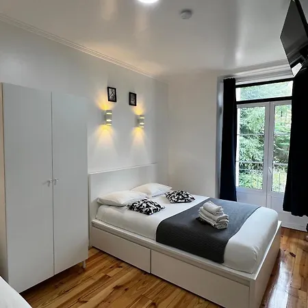 Apartamento Bernardim Ribeiro - 4ª Andar *