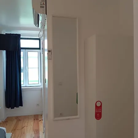 Apartamento Bernardim Ribeiro - 4ª Andar Habitación en casa particular