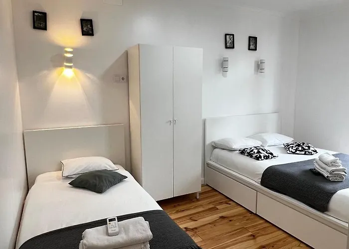 Bernardim Ribeiro - 4ª Andar منزل للإقامة Lisboa