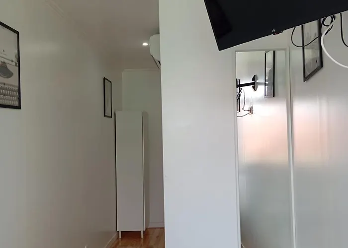 منزل للإقامة Bernardim Ribeiro - 4ª Andar