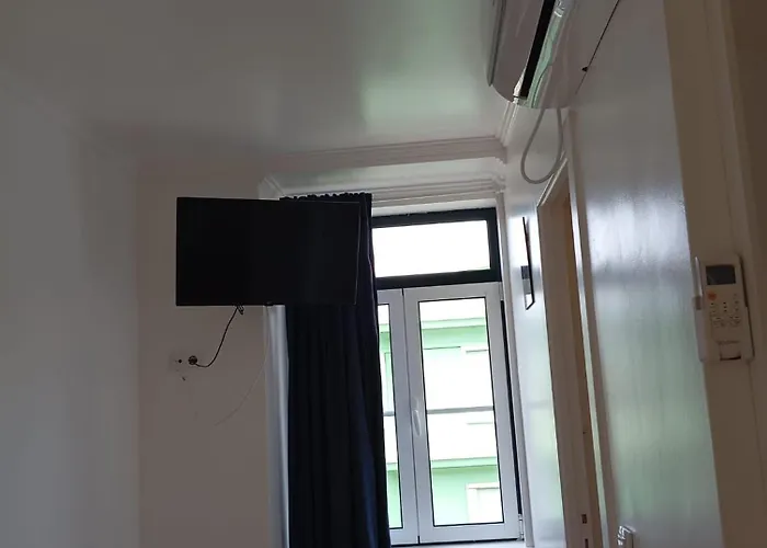 منزل للإقامة Bernardim Ribeiro - 4ª Andar *